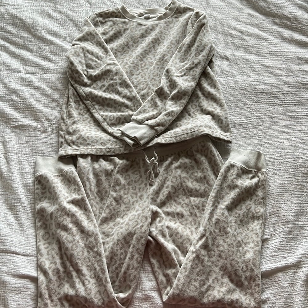 Old navy fleece pajama set
